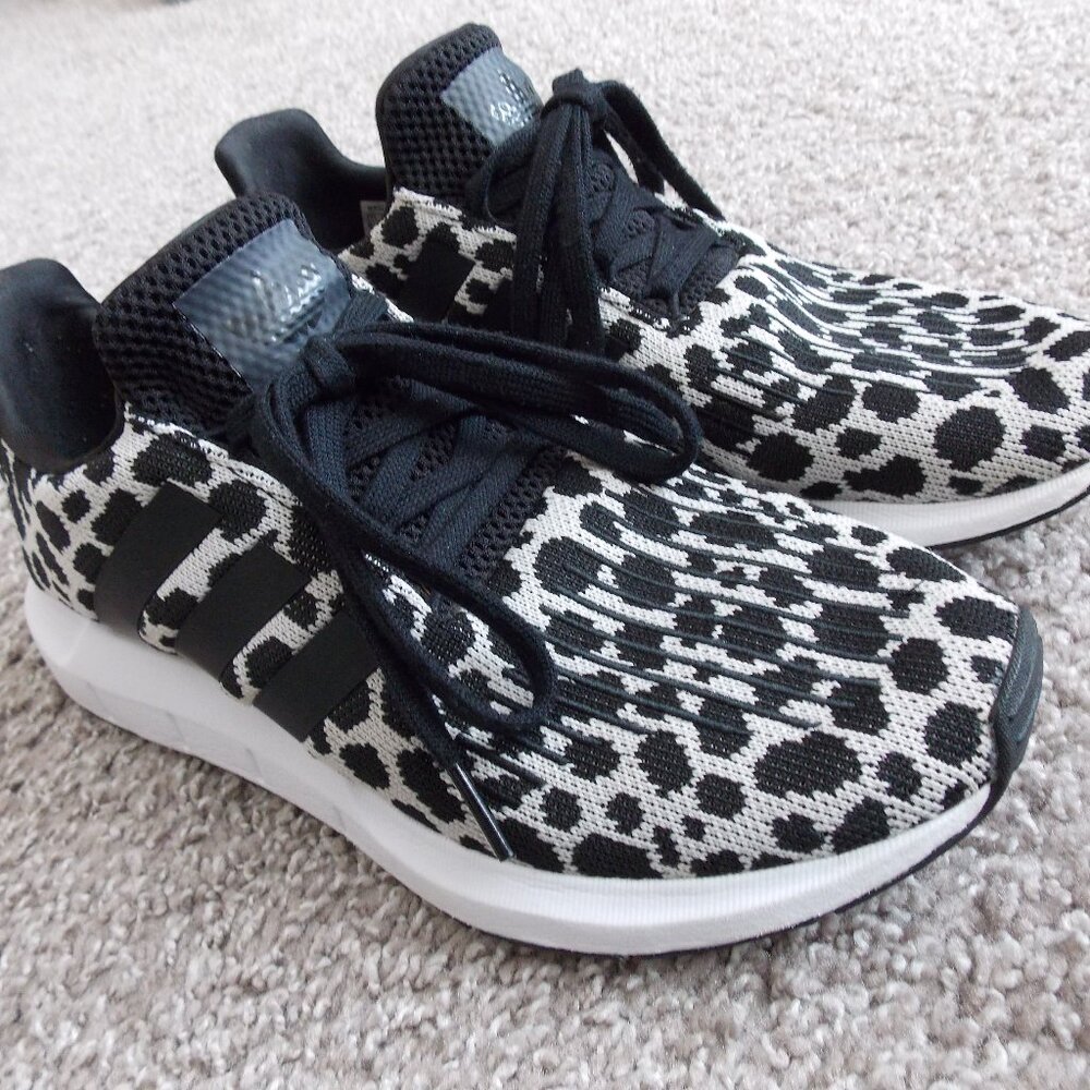 Adidas Swift Run 1.0 Size 8.5